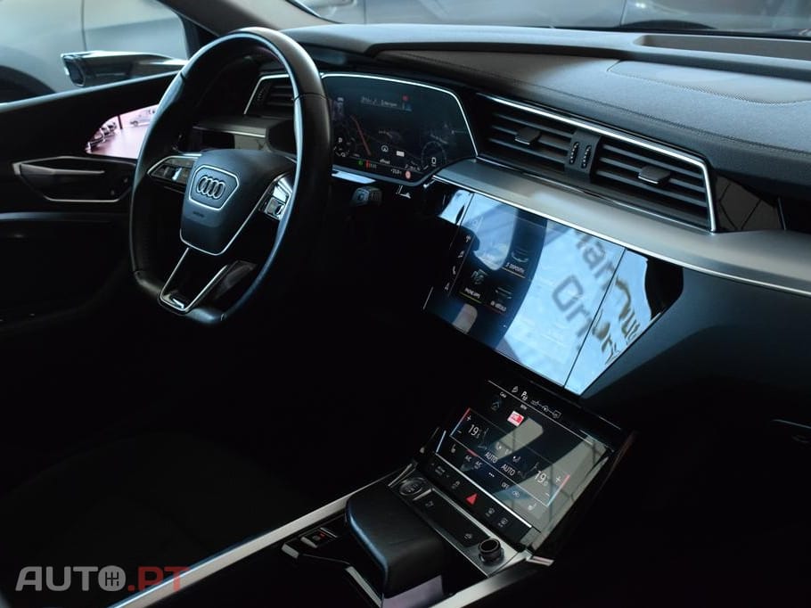 Audi E-Tron 55 quattro Advanced