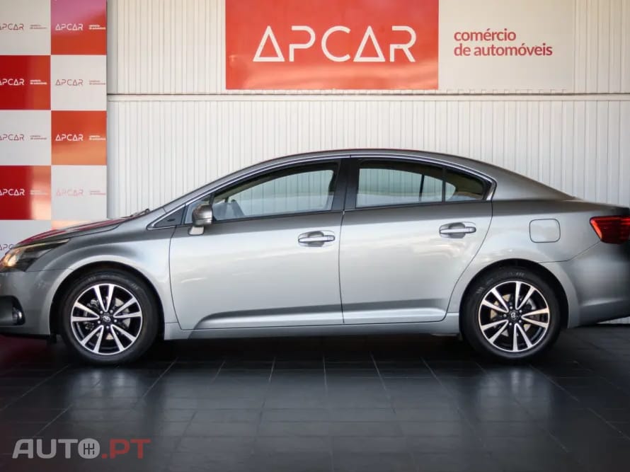 Toyota Avensis SD 2.0 D-4D Exclusive