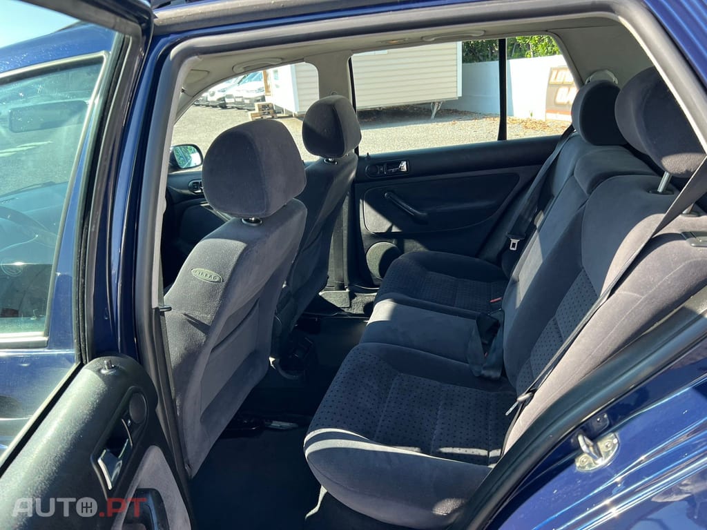 Volkswagen Golf 1.4i Confortline