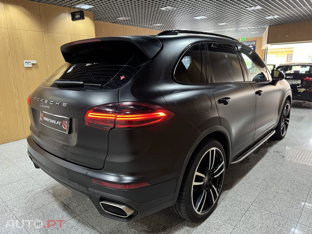Porsche Cayenne Platinum Edition