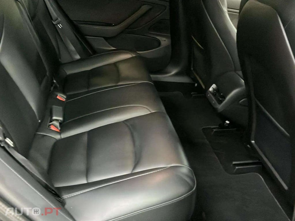 Tesla Model 3 Long-Range Dual Motor AWD