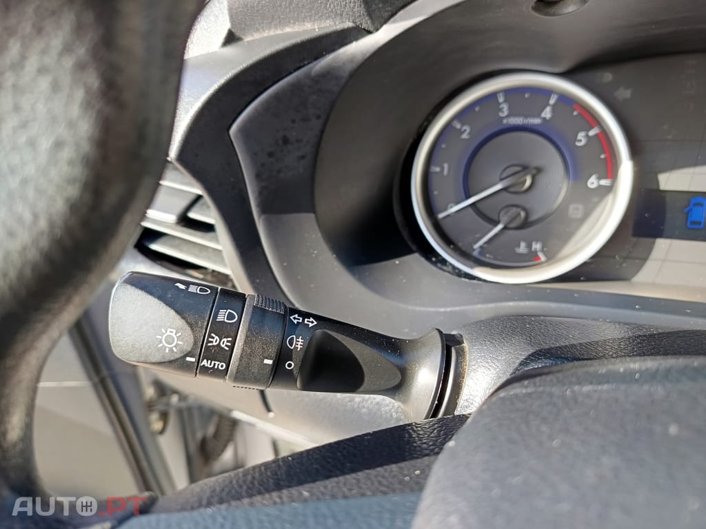 Toyota Hilux 2.4 D-4D 4WD Challenge