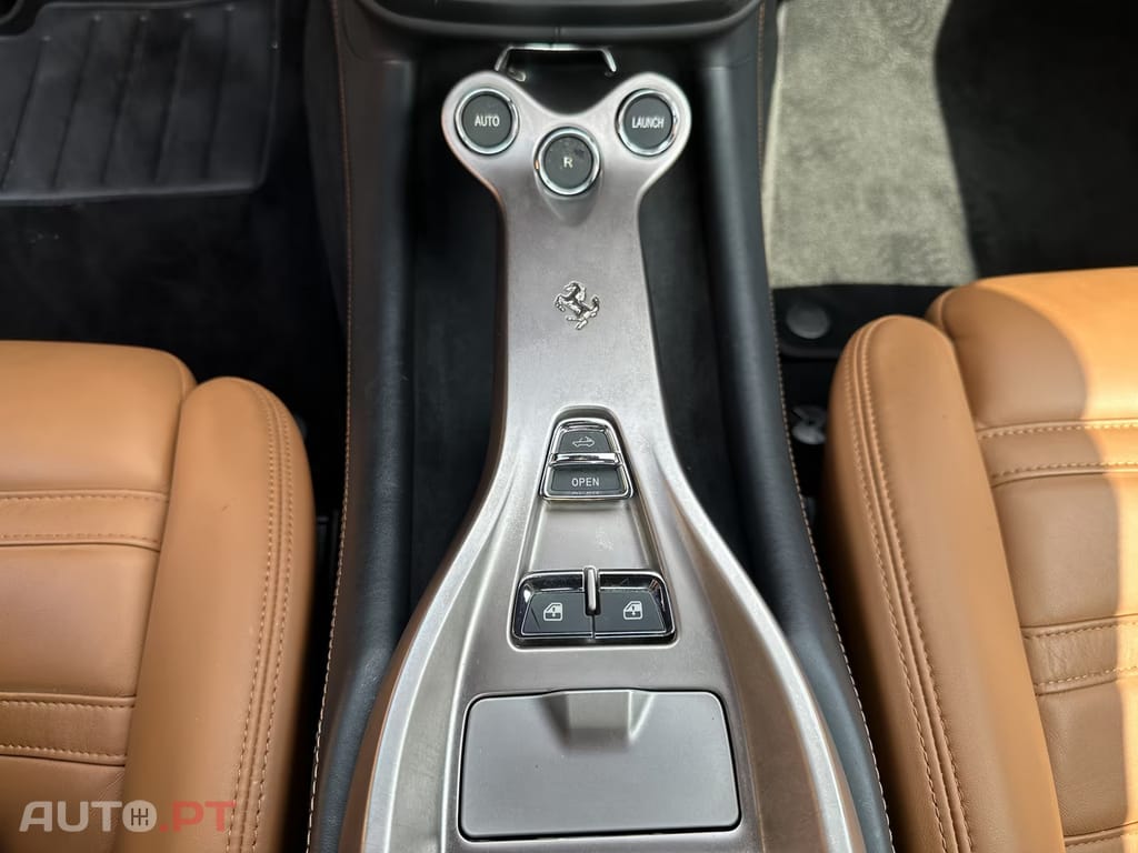 Ferrari California 4.3 V8