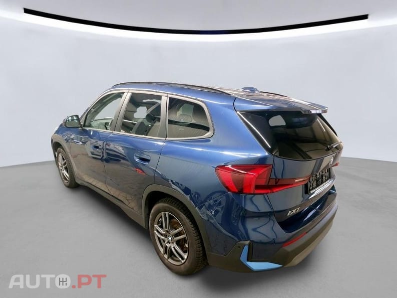 BMW iX1 xDrive30