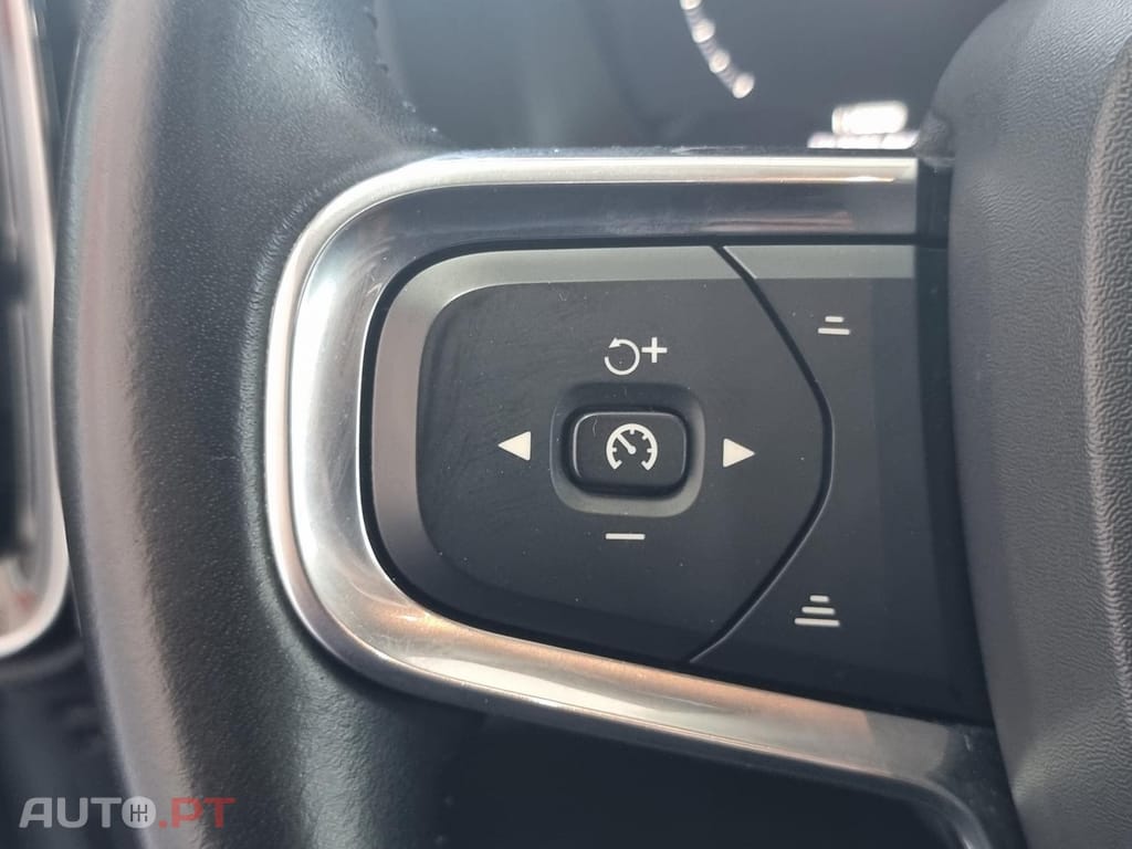 Volvo XC40 2.0 D3 Momentum Plus Geartronic