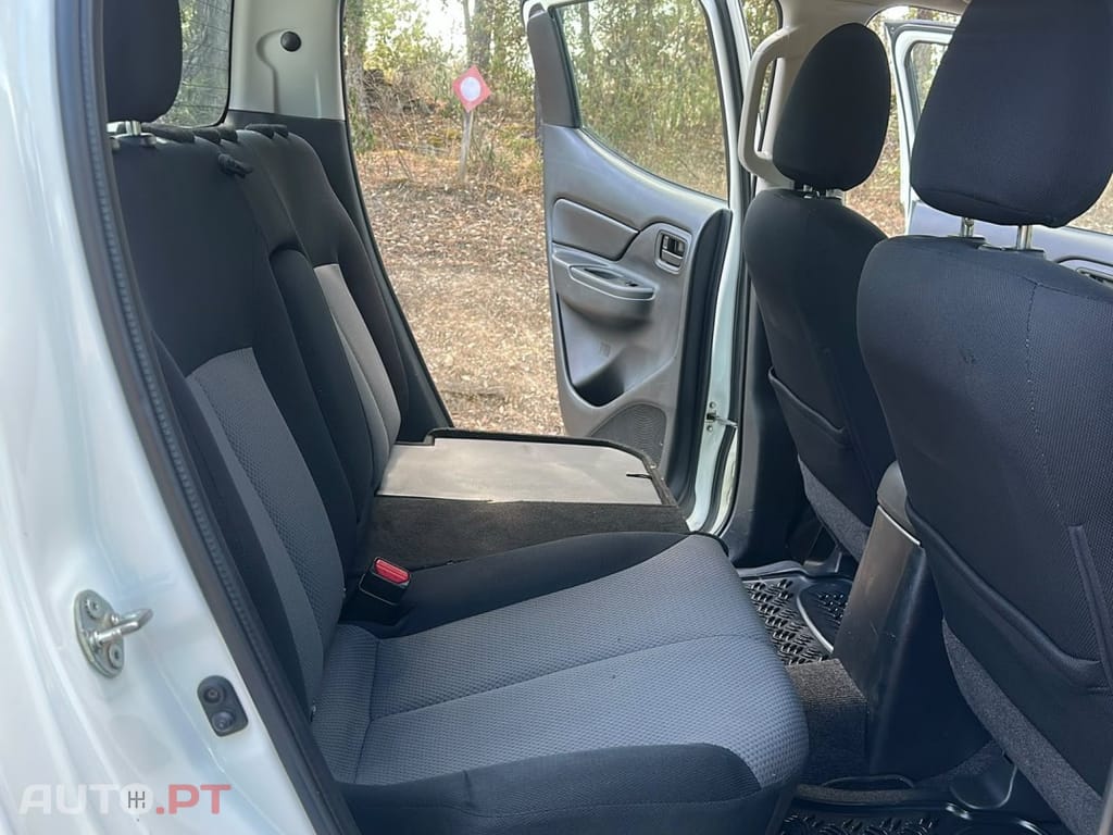 Mitsubishi L200 2.3 DI-D CD Invite 4WD