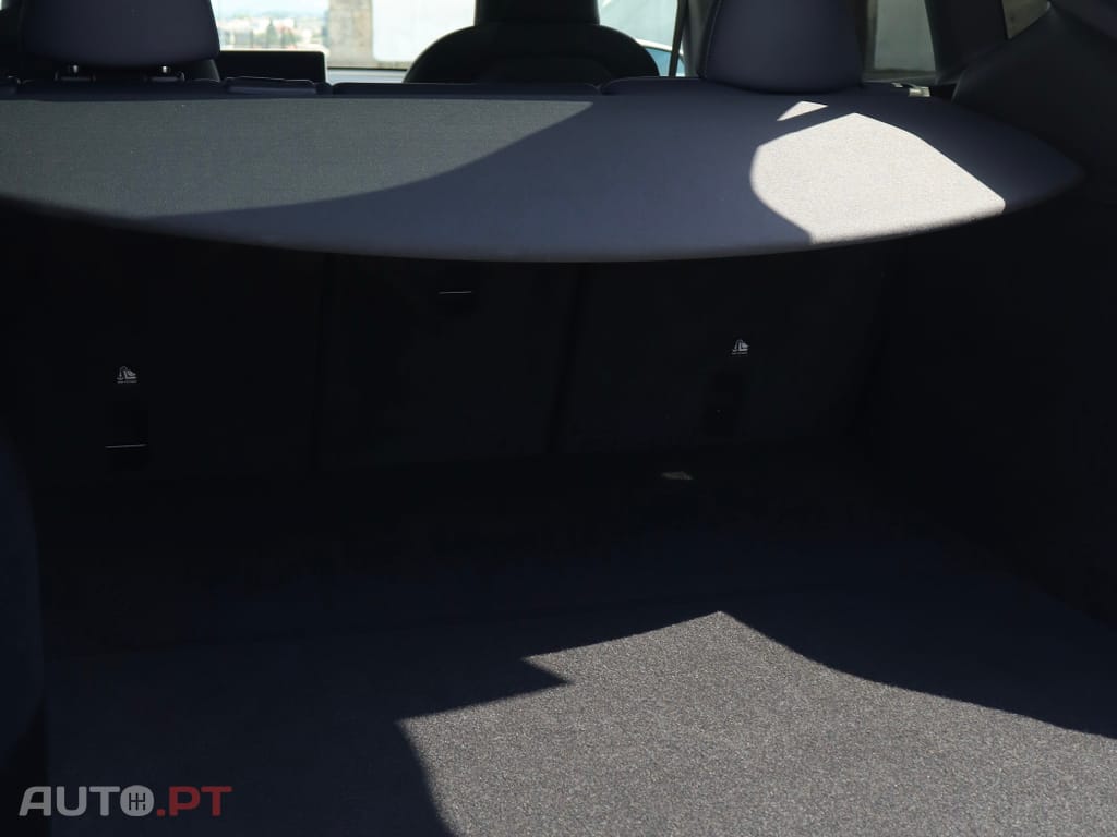 Tesla Model Y Long Range Dual Motor AWD
