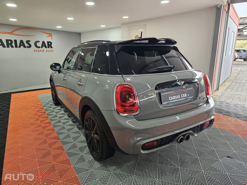 MINI Cooper SD Auto Desportiva
