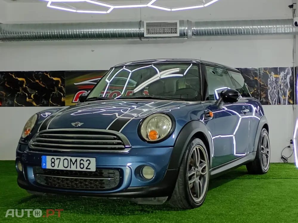 MINI Cooper Cooper D