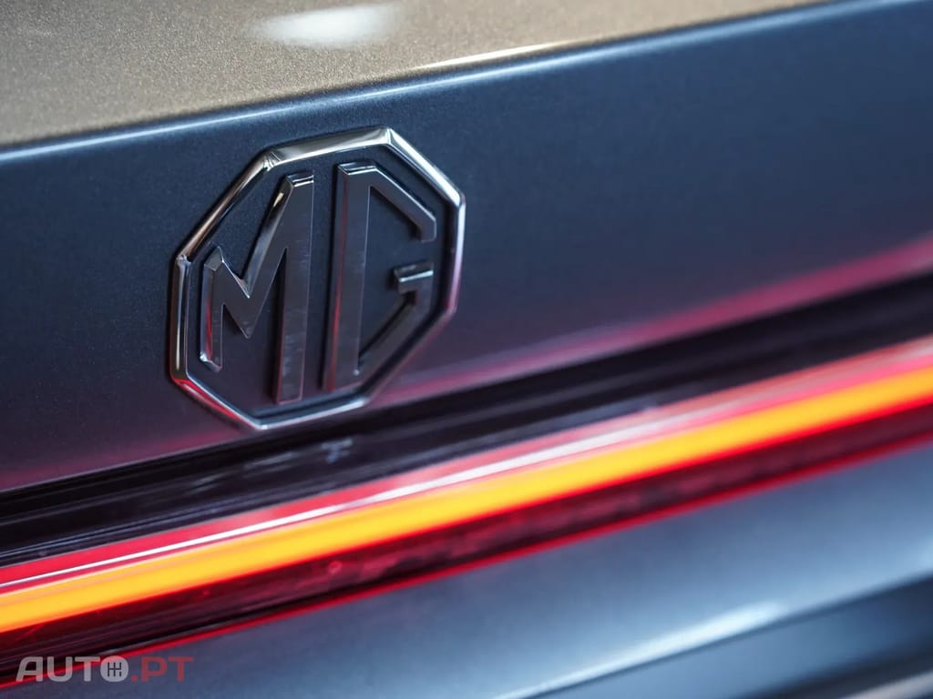 MG HS 1.5 T-GDI Plug In Hybrid Luxury