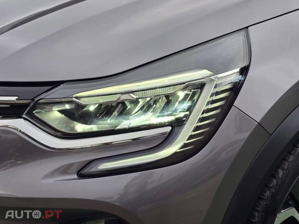 Renault Captur 1.6 E-TECH PLUG-IN INTENSE