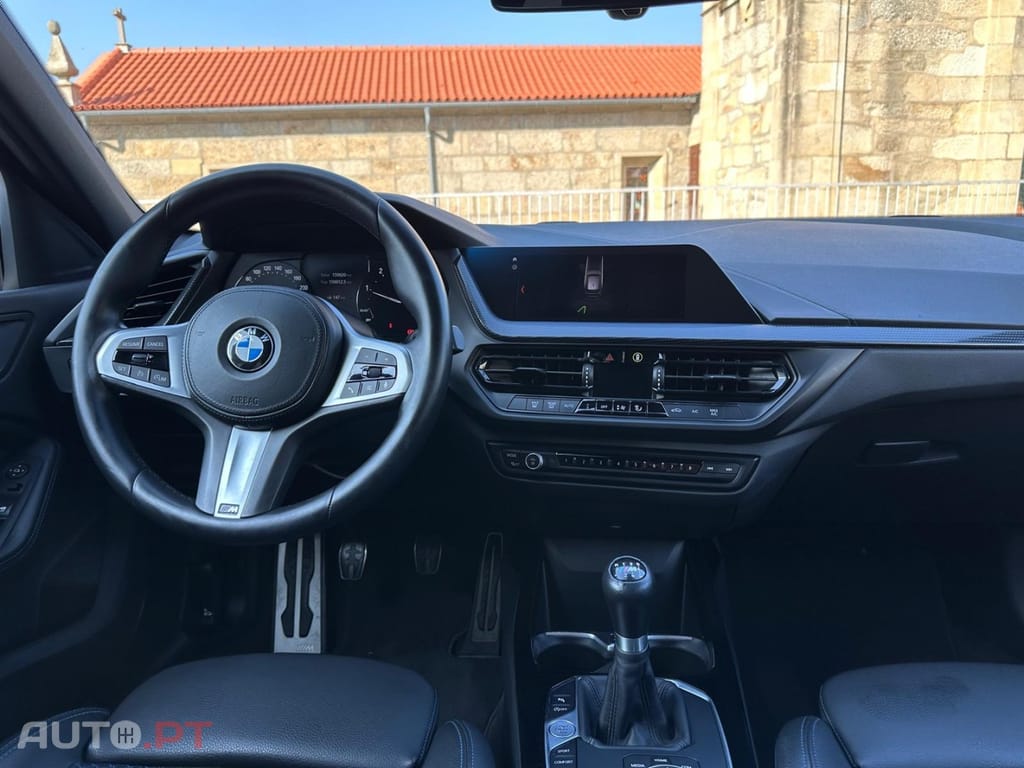 BMW 116 d Pack Desportivo M