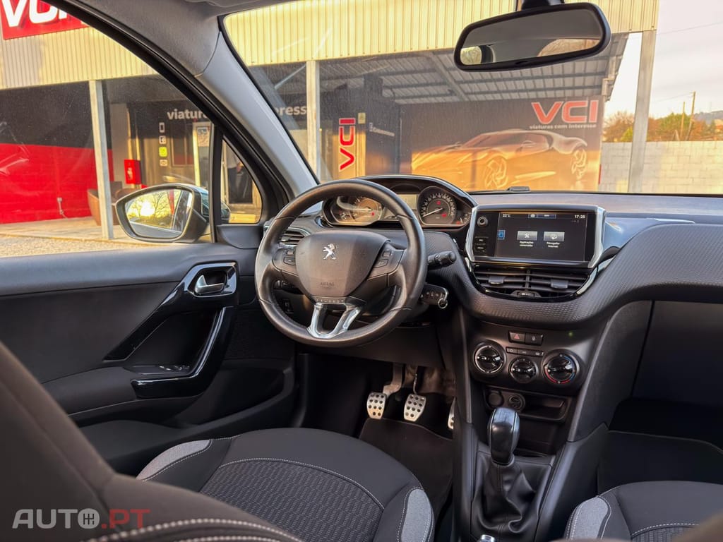 Peugeot 208 1.2 PURETECH
