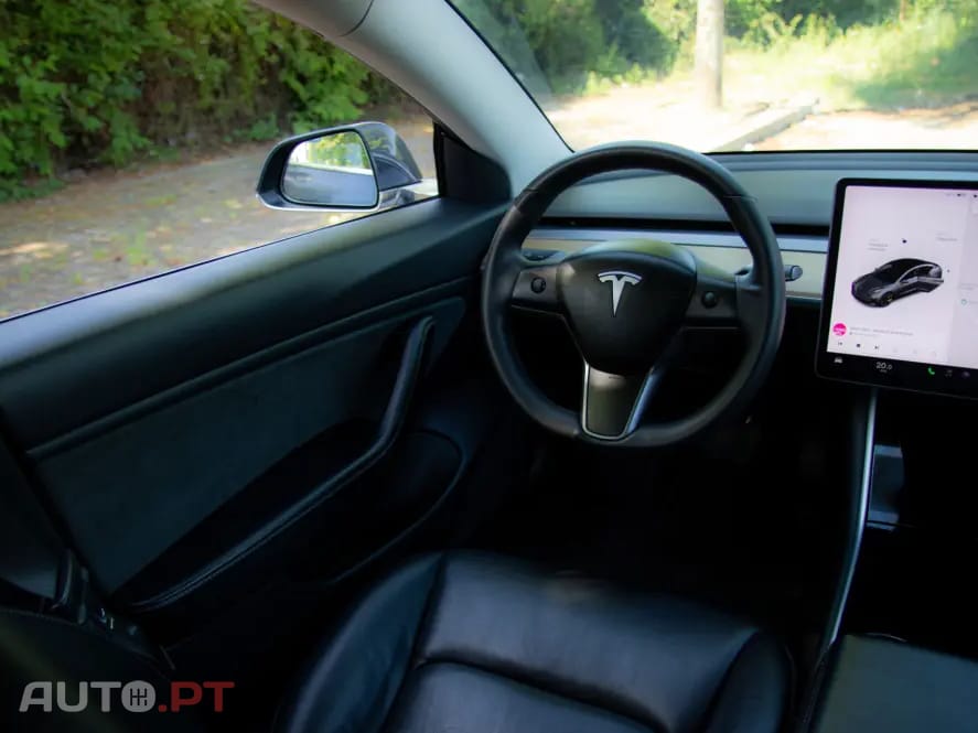 Tesla Model 3 Standard Range Plus RWD