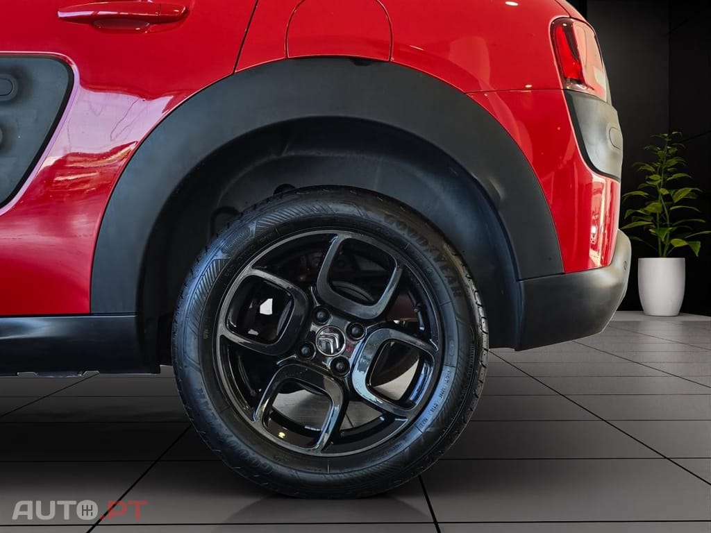 Citroen C4 Cactus 1.2 PureTech Shine Pack