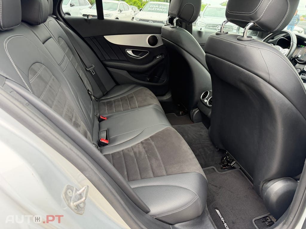 Mercedes-Benz C 300 de AMG Line