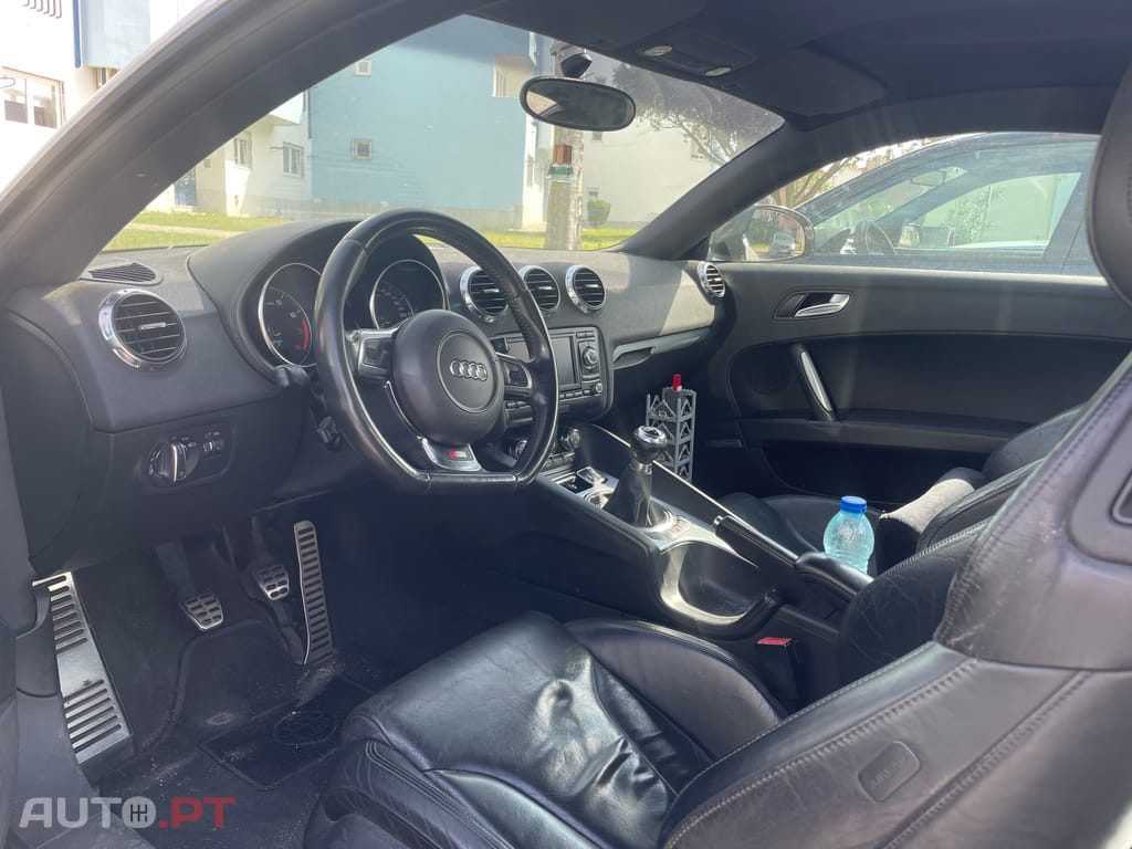 Audi TT 2.0 TFSI S-LINE