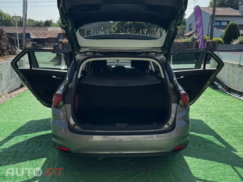 Fiat Tipo 1.3 M-Jet Lounge