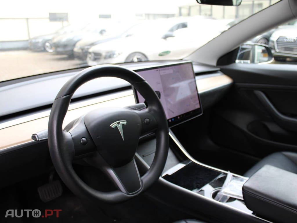 Tesla Model 3 Standard Range Plus