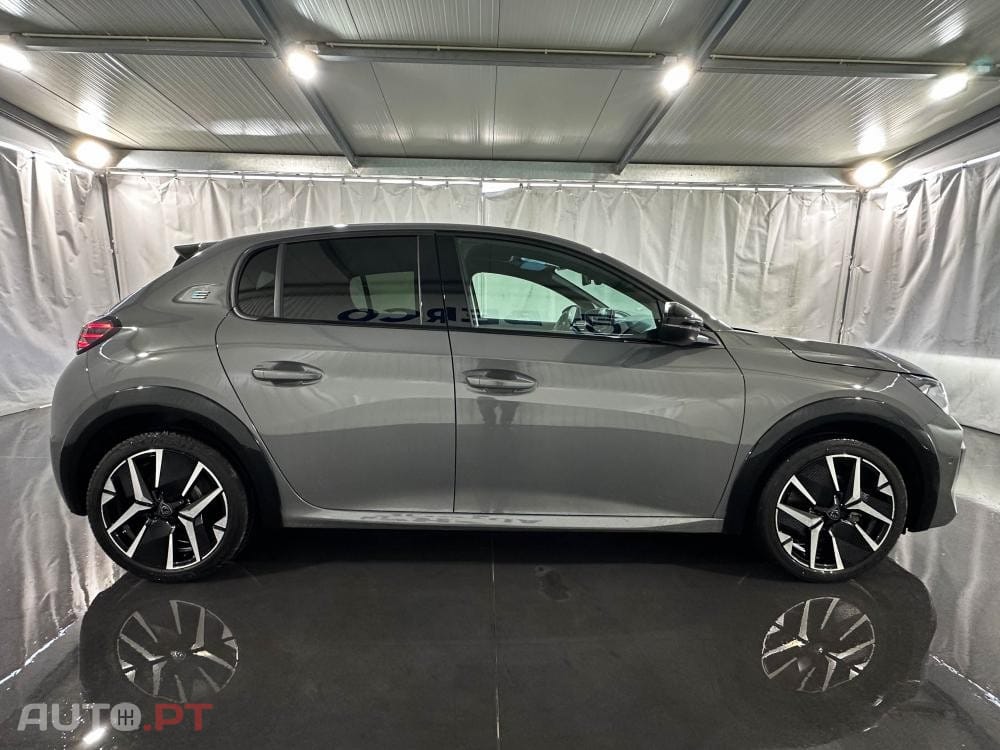 Peugeot E-208 51 kWh GT