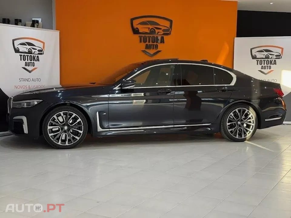 BMW 740 d xDrive Pack Desportivo M