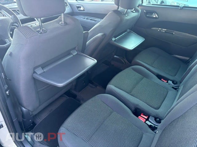 Peugeot 5008 1.6 HDi 7L Allure