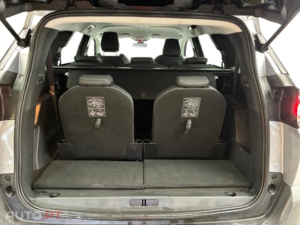 Peugeot 5008 1.2 PureTech Allure Pack EAT8