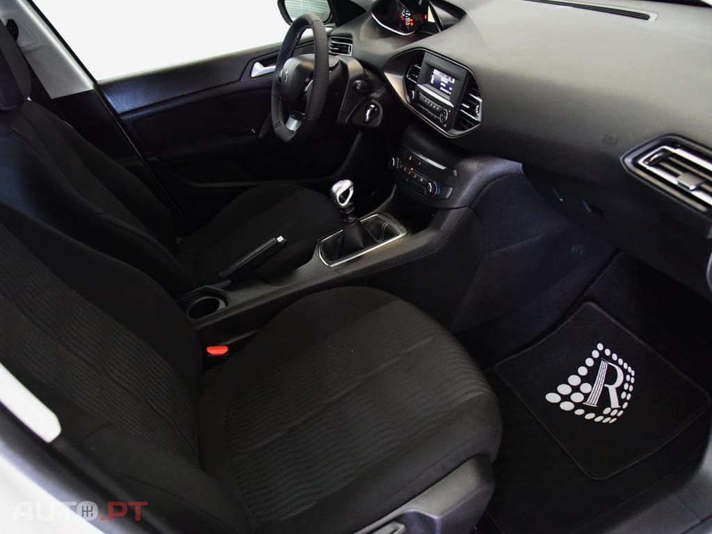 Peugeot 308 1.5 BlueHDi Style