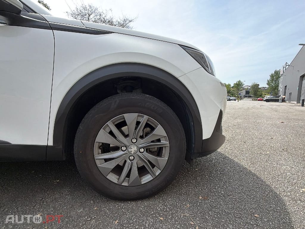 Peugeot 2008 1.2 PureTech Active Pack EAT8