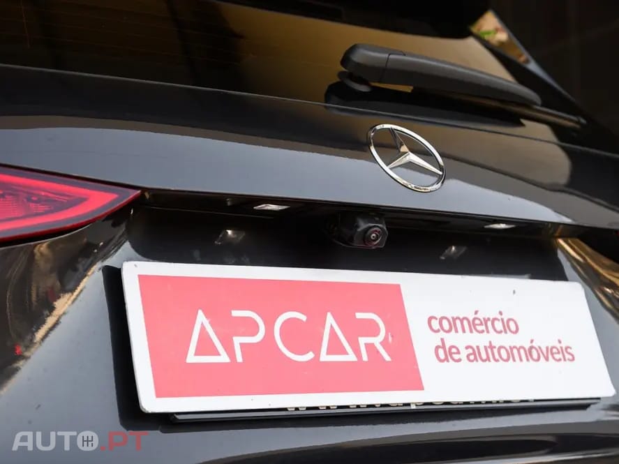 Mercedes-Benz C 300 e AMG Line