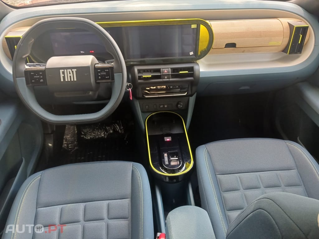 Fiat Grande Panda 1.2 Hybrid La Prima eDCT