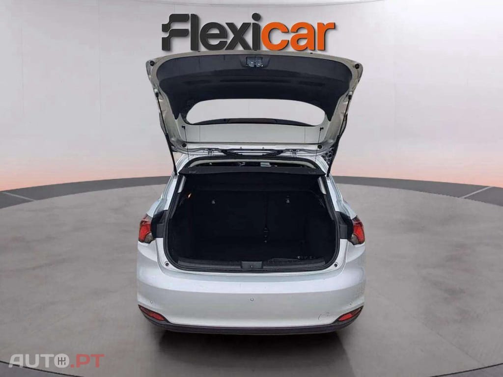 Fiat Tipo 1.3 M-Jet Lounge