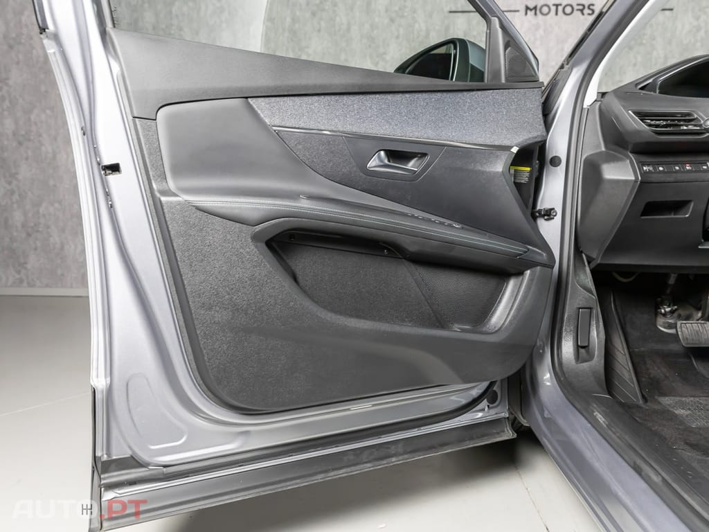 Peugeot 3008 1.6 Hybrid Allure Pack e-EAT8