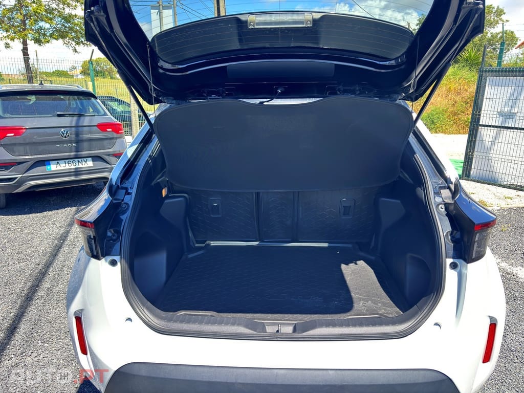 Toyota Yaris Cross 1.5 HDF Square Collection