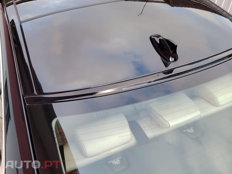 Jaguar XE 2.0 D AUTO 8 180 CV PRESTIGE COM EXTRAS