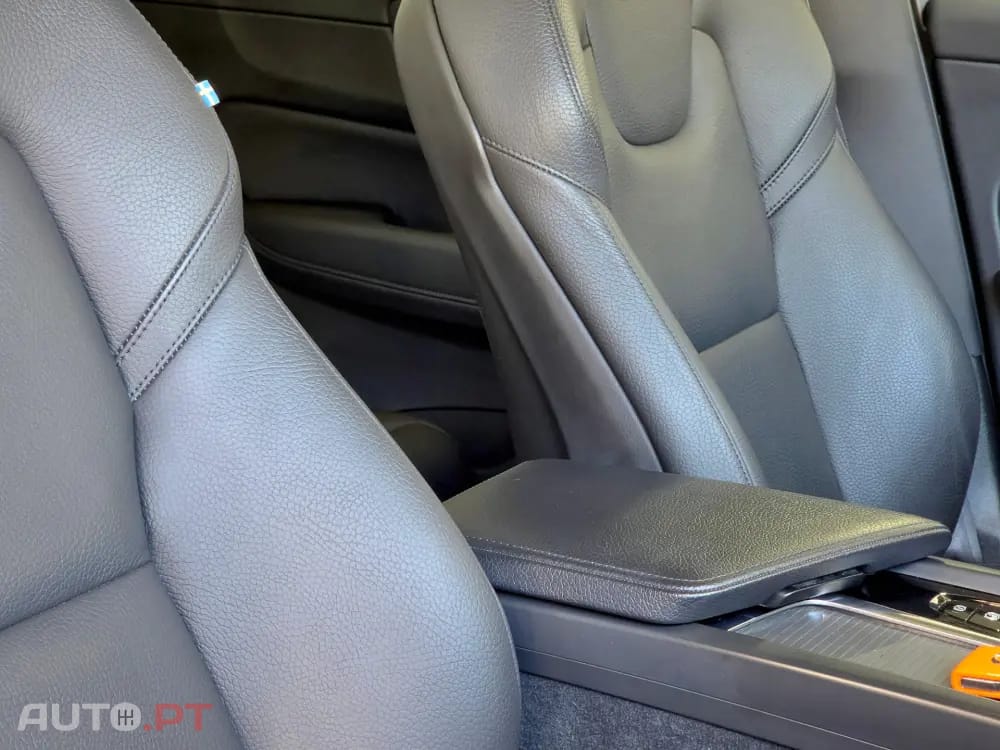 Volvo XC60 2.0 T6 PHEV Inscription AWD