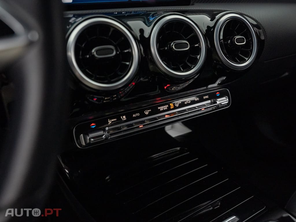 Mercedes-Benz A 200 Standard