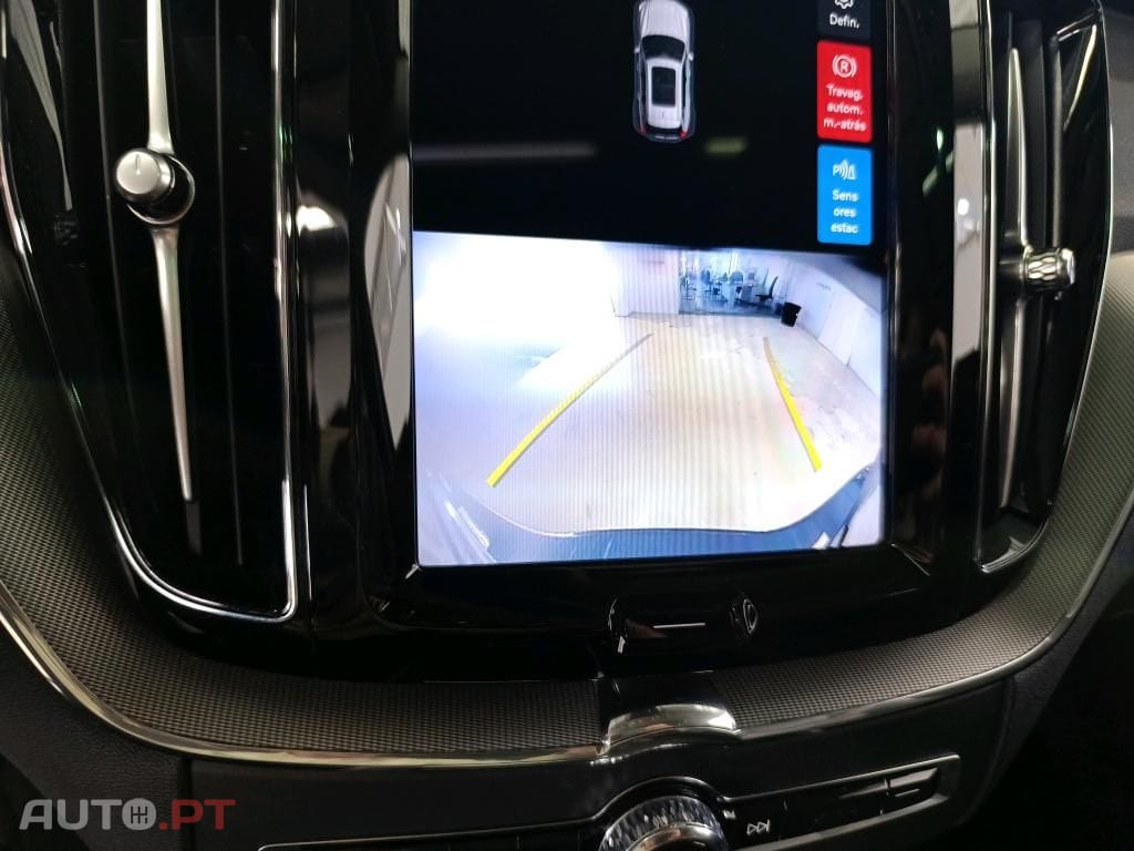 Volvo XC60 2.0 T6 PHEV Plus Bright AWD