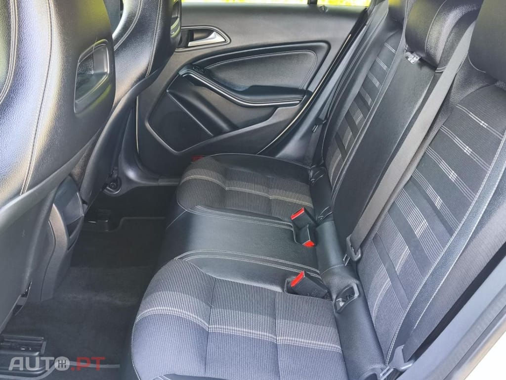Mercedes-Benz CLA 220 d Shooting Brake Urban Aut.