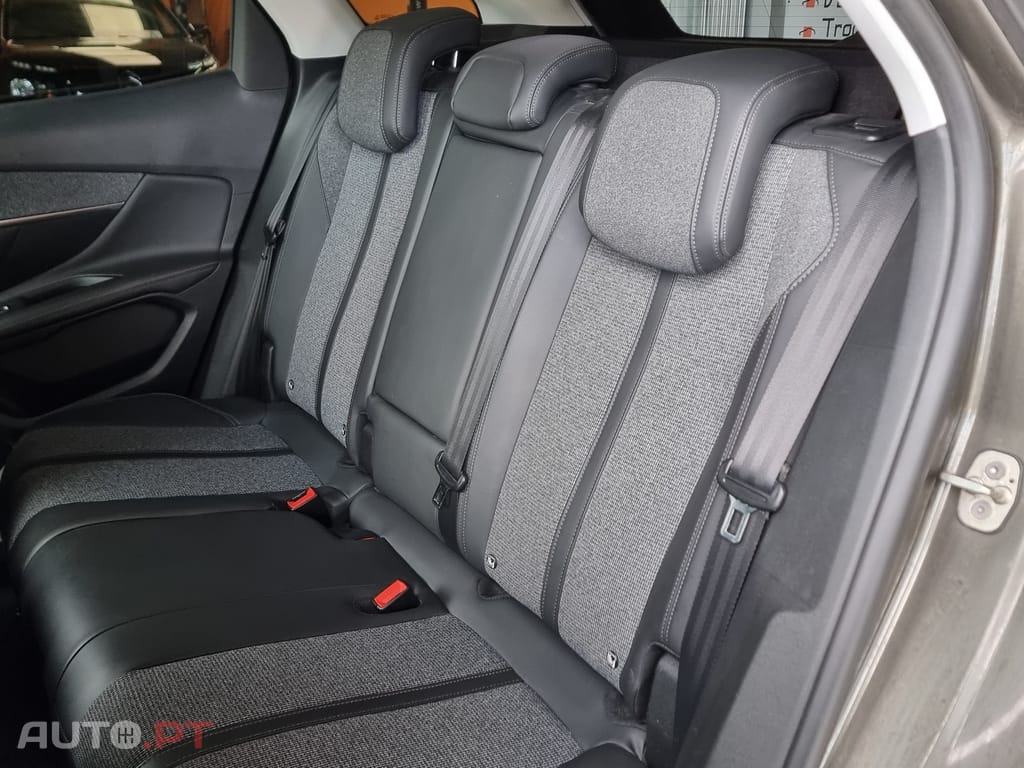 Peugeot 3008 1.6 BlueHDi Allure
