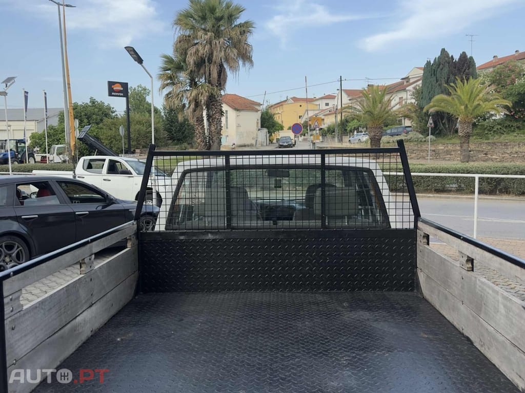 Nissan Pick Up 2.5 TD D22 CD 4X4