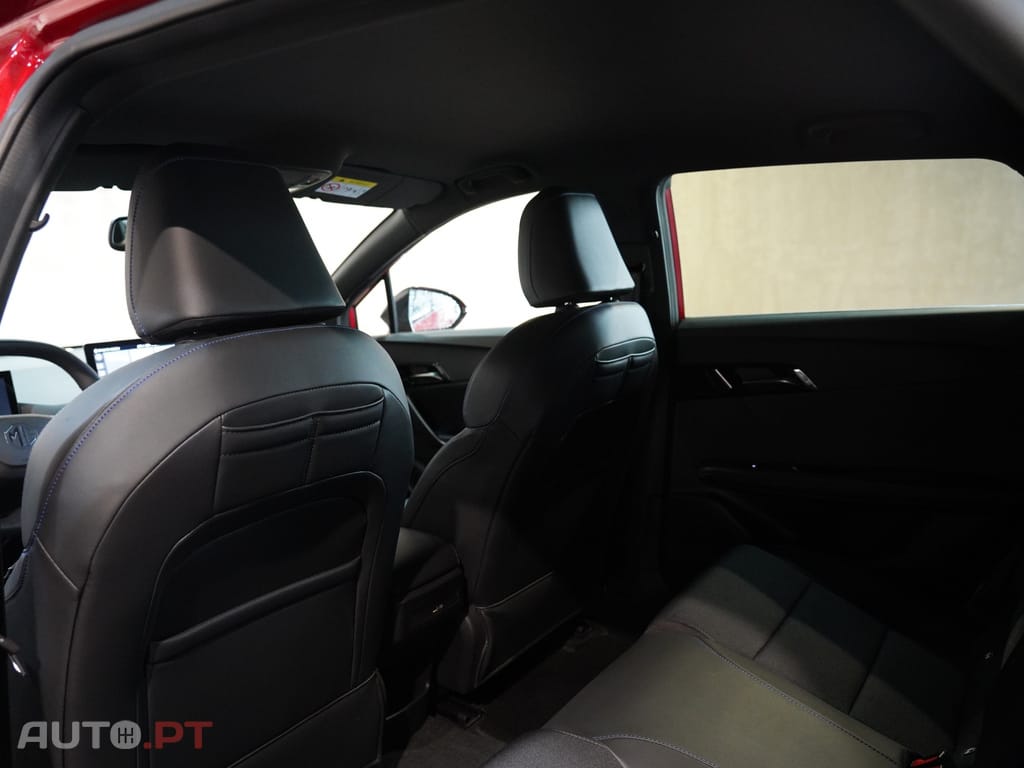 MG MG4 64 kWh Luxury