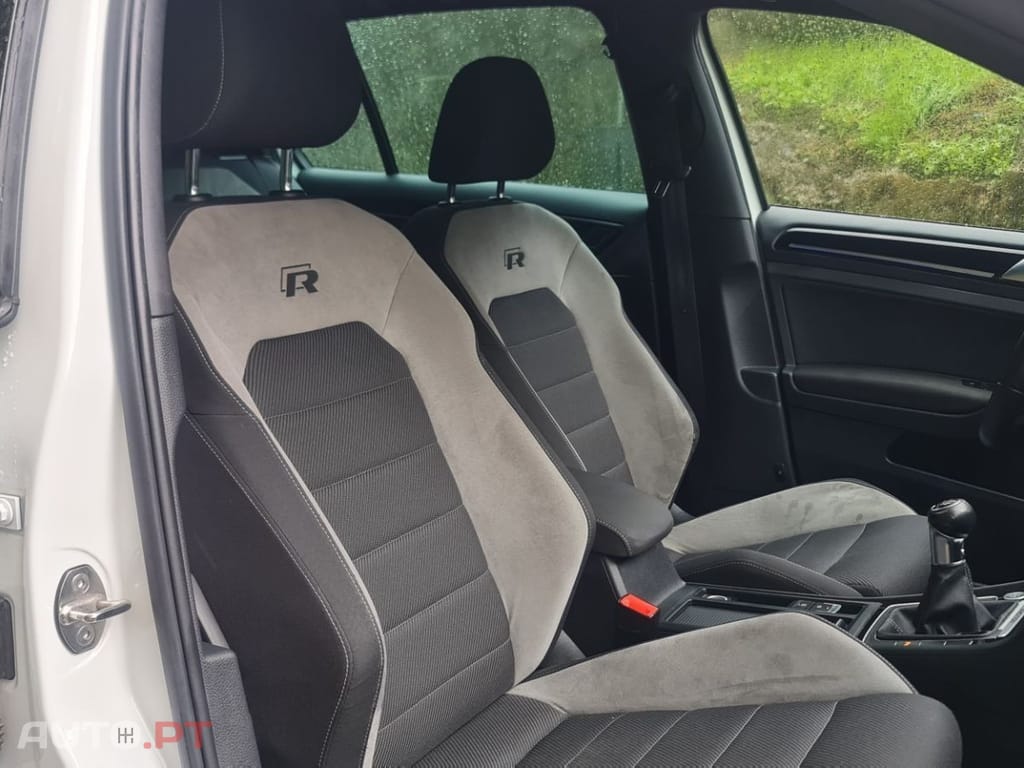 Volkswagen Golf 2.0 TSi R