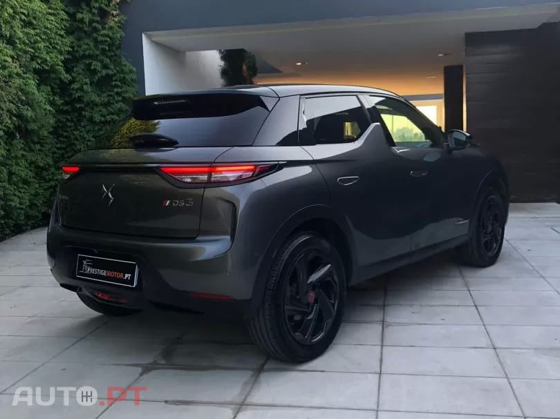 DS DS3 Crossback E-Tense Performance Line