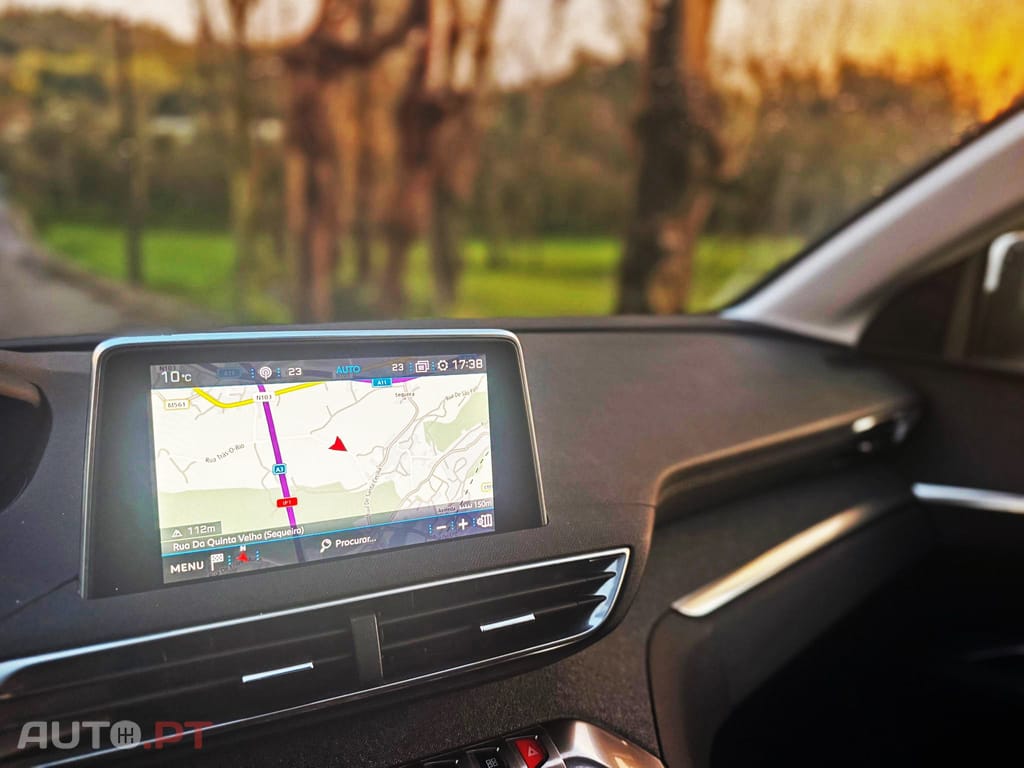 Peugeot 3008 1.2 PureTech Allure EAT6