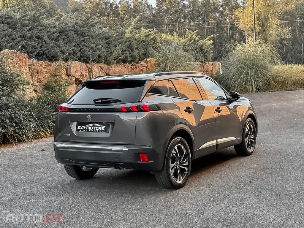 Peugeot 2008 PureTech 100 Allure