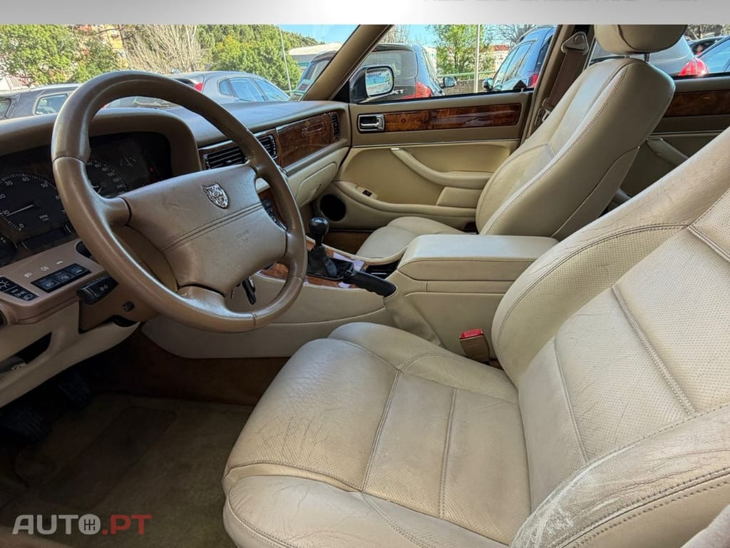 Jaguar XJ 3.2 Executive