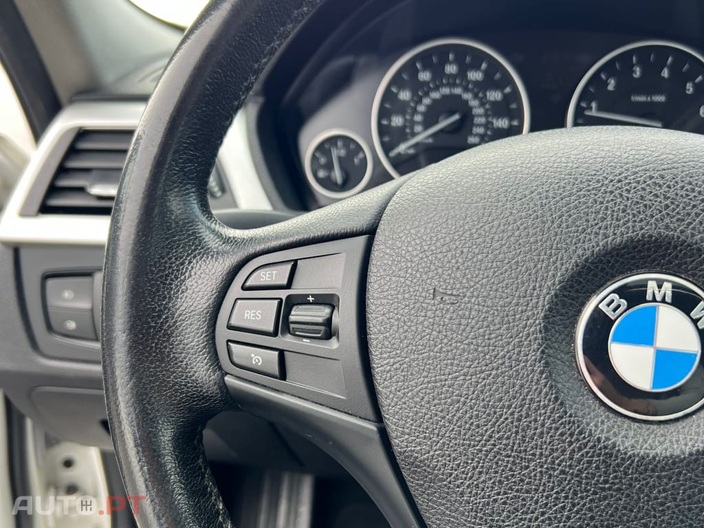 BMW 328 i Auto