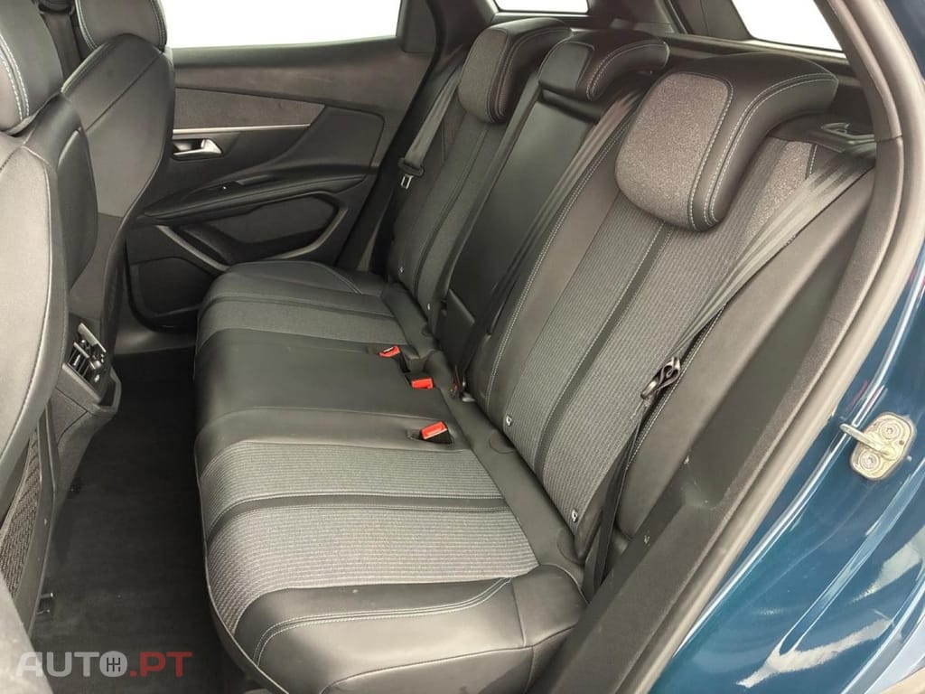 Peugeot 3008 1.2 PureTech Allure Pack EAT8