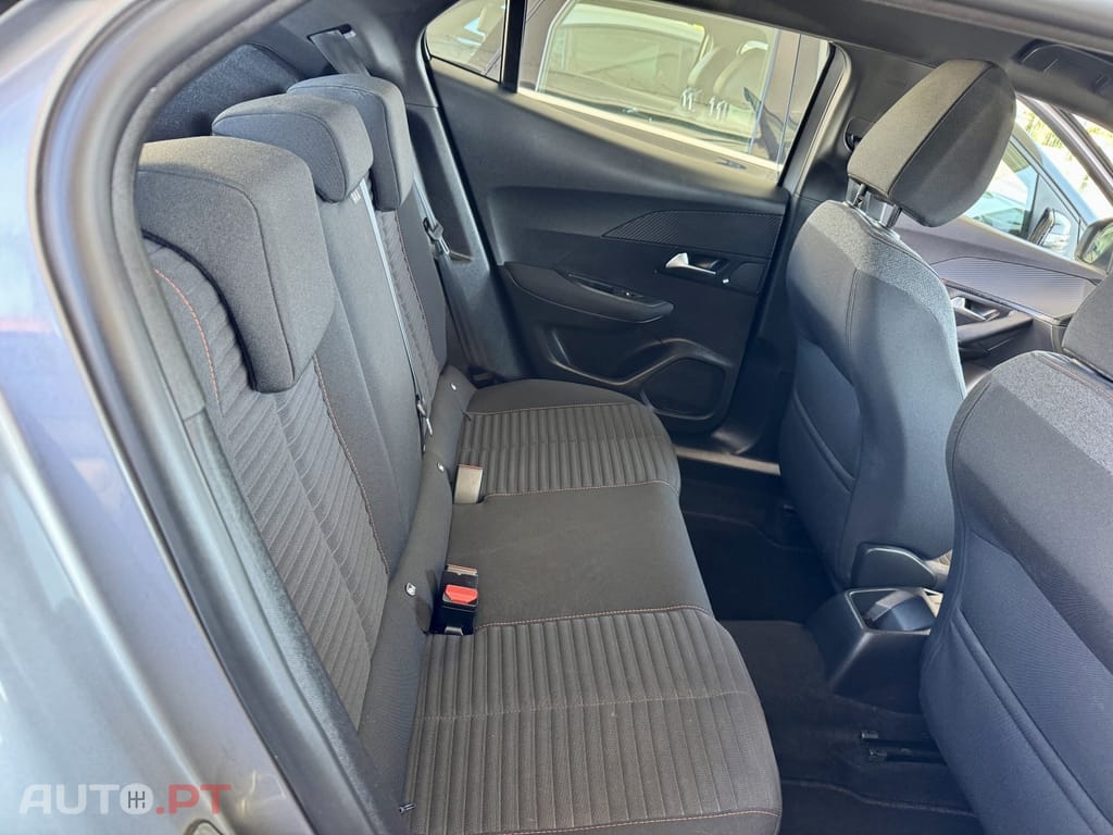 Peugeot 2008 1.2 PureTech Active
